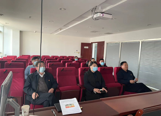 關(guān)于收看“高舉偉大旗幟、牢記領(lǐng)袖囑托、做到‘兩個(gè)確?！钊雽W(xué)習(xí)貫徹省第十一次黨代會(huì)精神集中宣講視頻”的活動(dòng)簡報(bào)